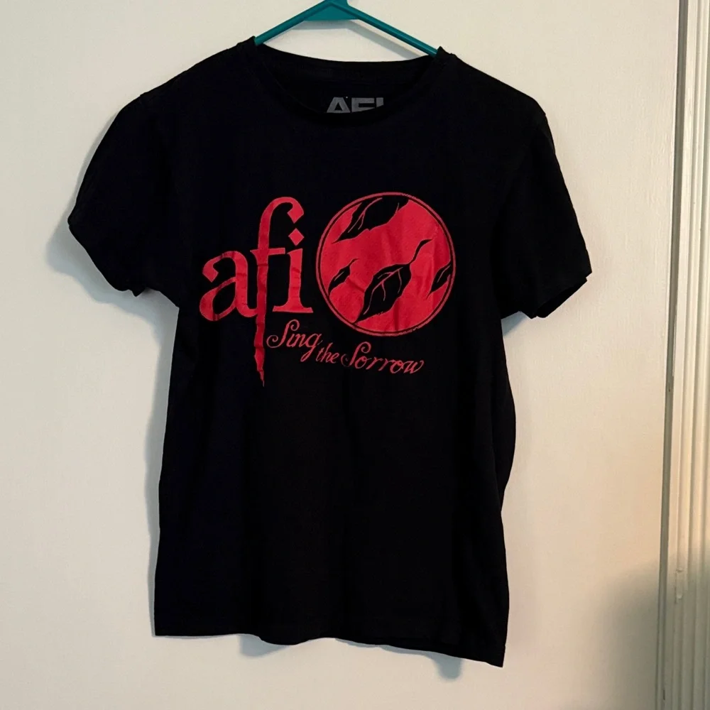 AFI Black and Red Graphic T-Shirt - Picture 1 of 3
